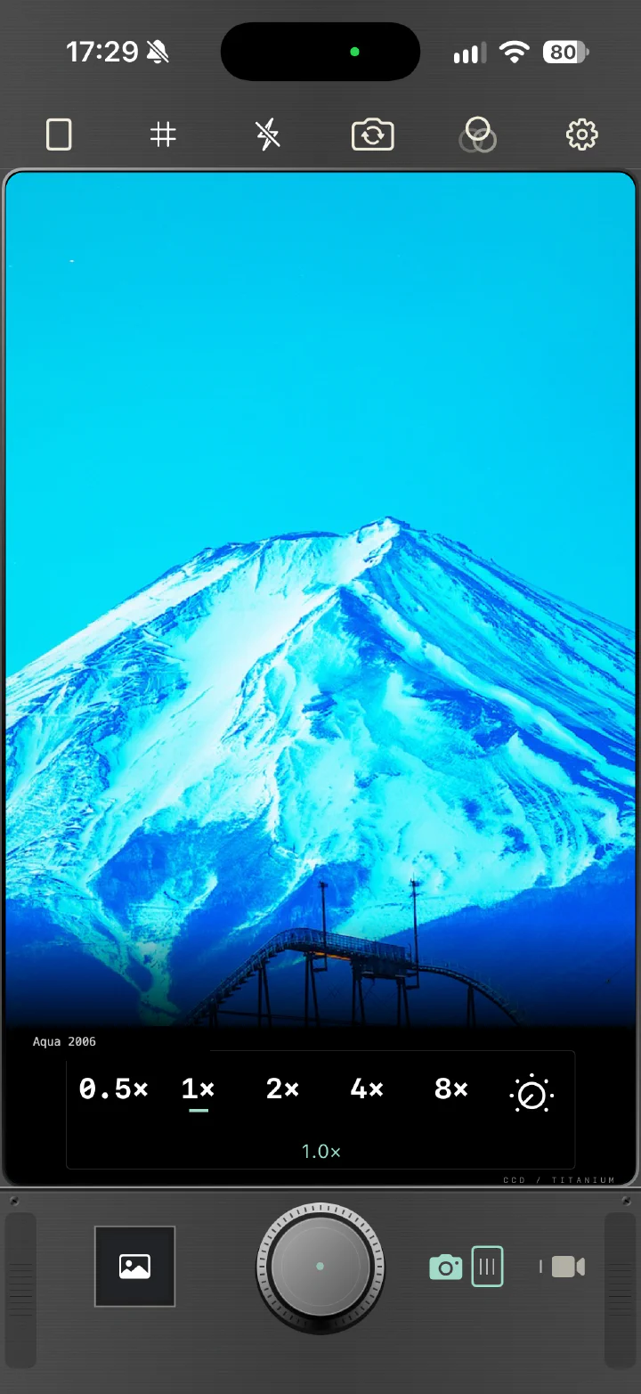 CCD Classics: Mount Fuji in Aqua 2006 on the camera screen